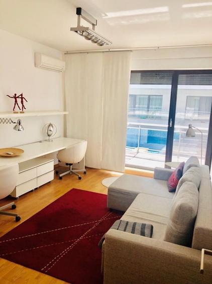 Apartament cu 4 camere decomandat în Străulești