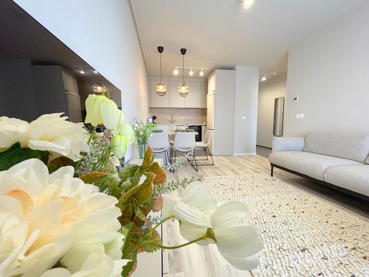 Apartament cu 2 camere decomandat în Lipovei