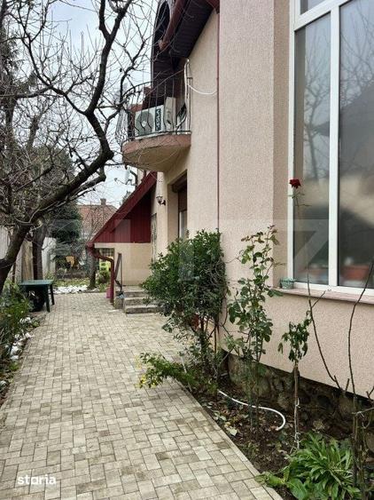 Casă cu 6 camere cu Teren 345 Mp în Titulescu