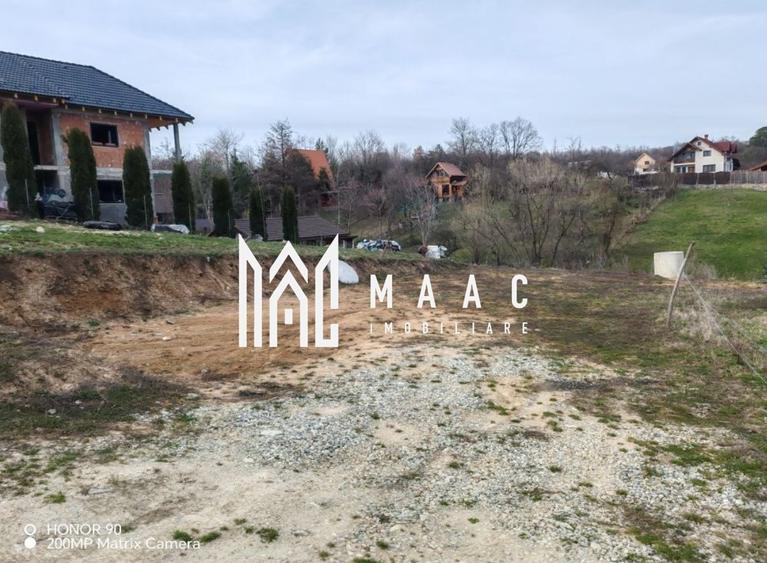 Teren Construcții intravilan de 600 mp, în Rășinari
