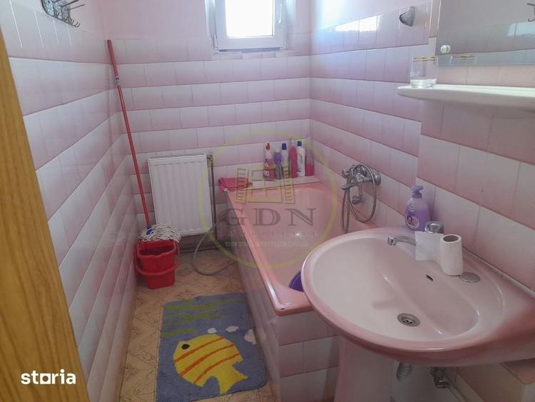 Apartament cu 2 camere decomandat, mobilat în Central