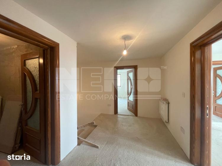 Casă cu 9 camere cu Teren 631 Mp în Burla