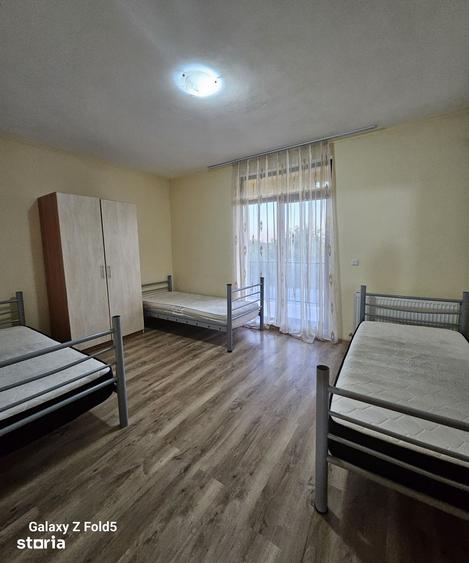 Casă cu 5 camere cu Teren 500 Mp în Central