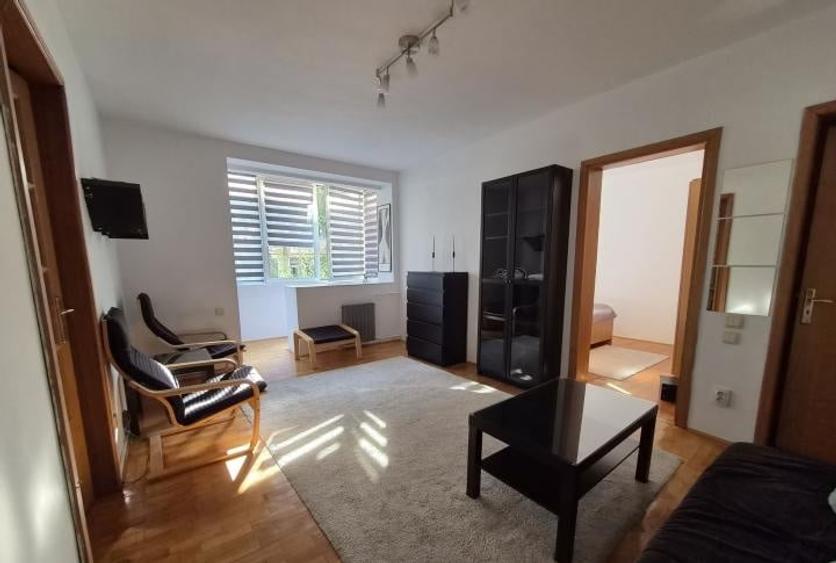 Apartament cu 2 camere semidecomandat, mobilat în Floreasca