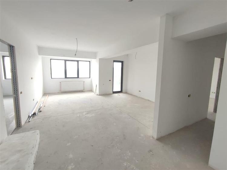 Apartament cu 2 camere semidecomandat în Vest