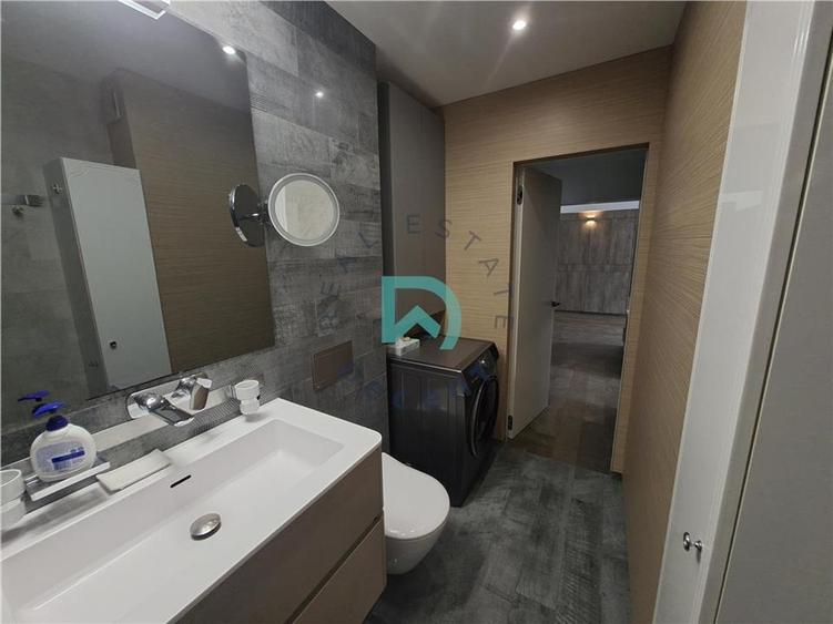 Apartament cu 3 camere decomandat în Răcădău