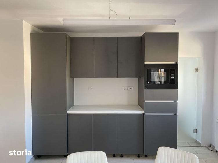 Apartament cu 4 camere decomandat, mobilat în Ștrand
