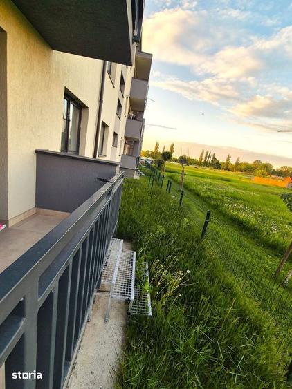 Apartament cu 2 camere decomandat în Tractorul