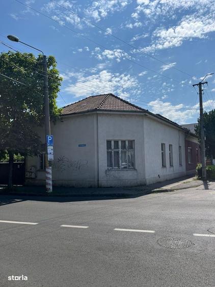 Spațiu comercial, de 92 mp, în Semicentral