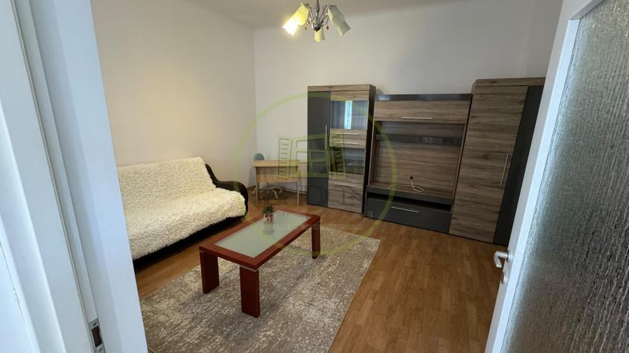 Apartament cu 2 camere semidecomandat, mobilat în Semicentral