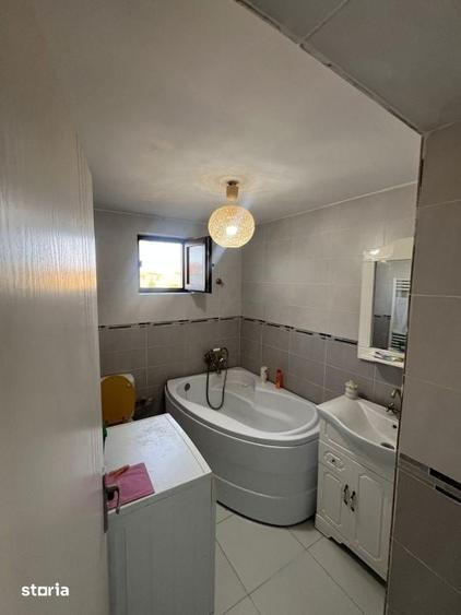 Casă cu 4 camere cu Teren 600 Mp în Pielești