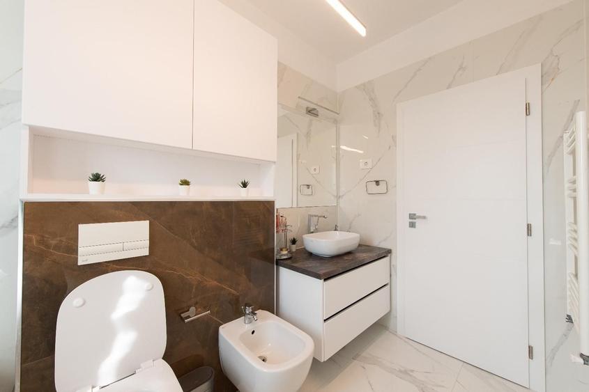 Duplex cu 4 camere cu Canalizare în Bucovăț (Remetea Mare)