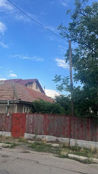 Teren de 437 mp, în 23 August
