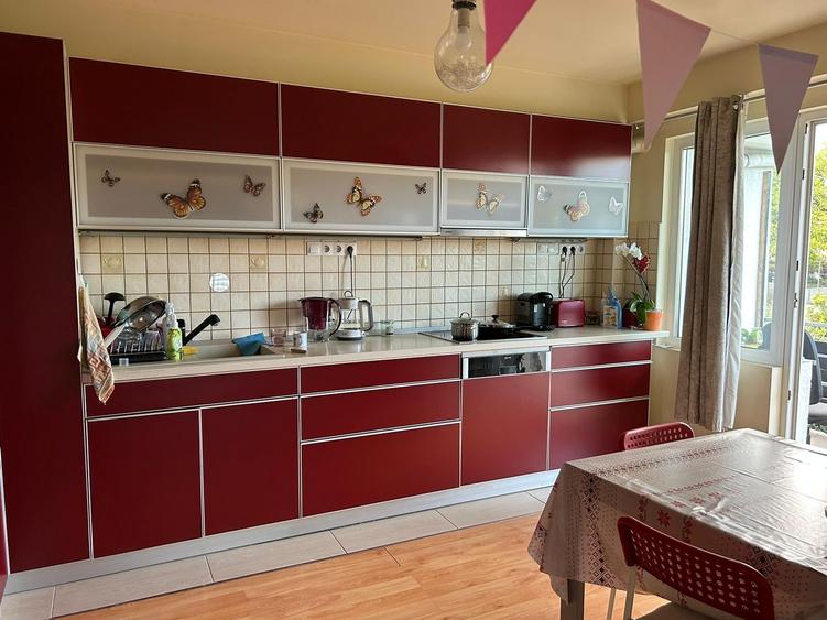Apartament cu 4 camere decomandat, mobilat în Între Lacuri