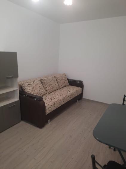 Garsonieră decomandată în Zorilor