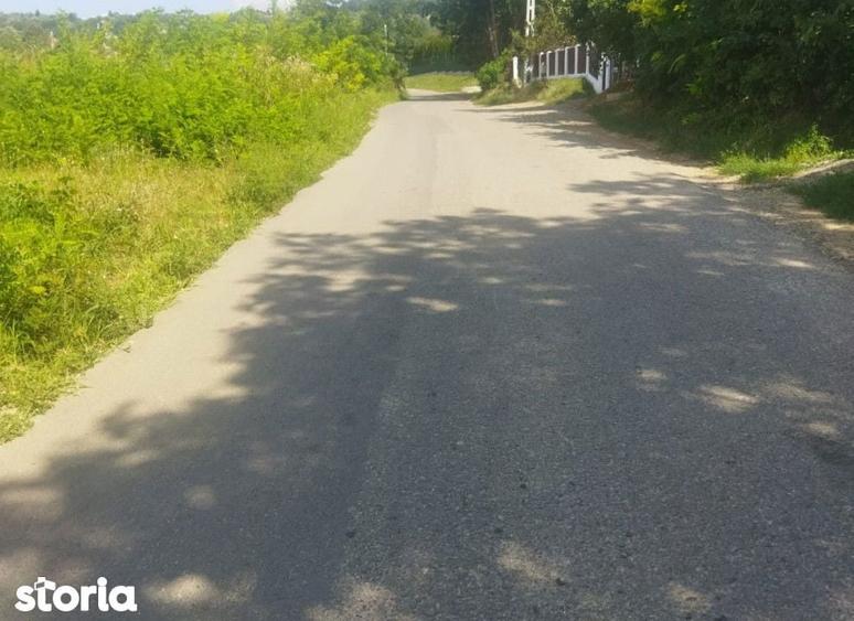 Teren de 562 mp, în Bârnova