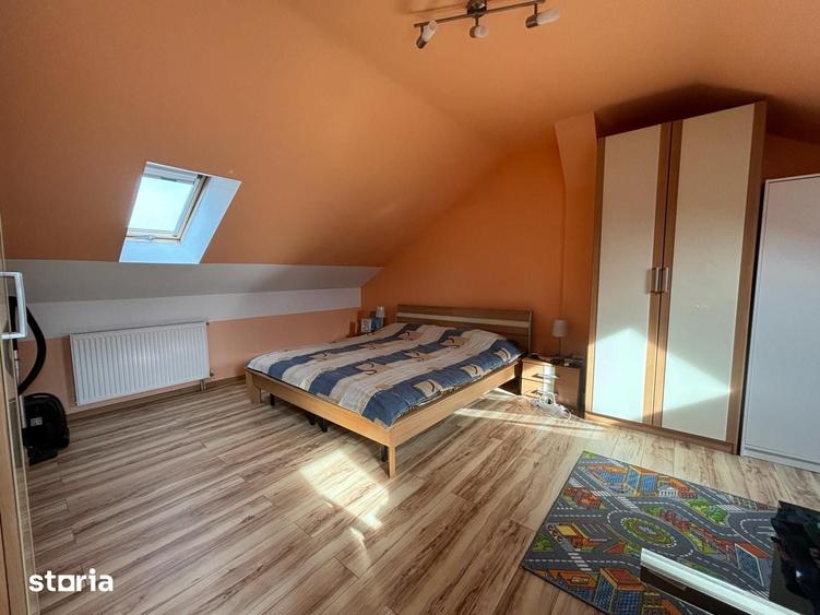Apartament cu 3 camere decomandat în Tilișca