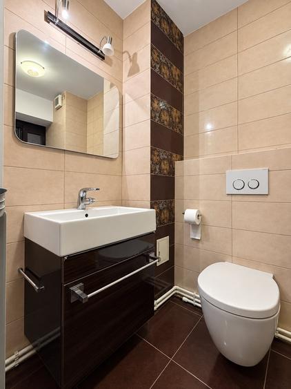 Apartament cu 4 camere decomandat, mobilat în Tomis Nord
