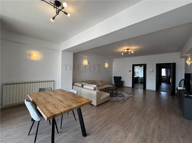 Apartament cu 3 camere decomandat, mobilat în Pipera