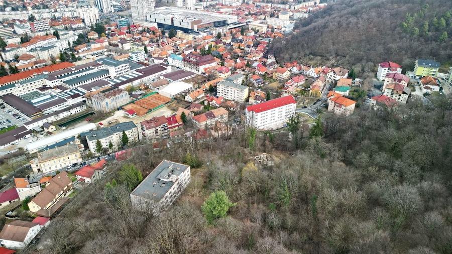 Teren Construcții intravilan de 10403 mp, în 15 Noiembrie