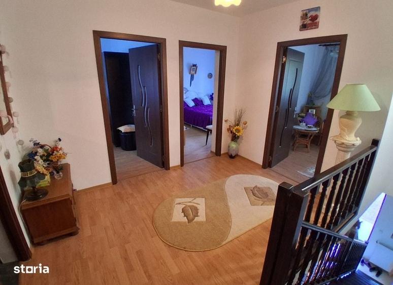 Casă cu 4 camere în Popas Păcurari