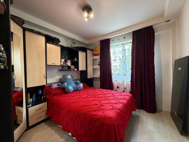 Apartament cu 2 camere semidecomandat în Vitan