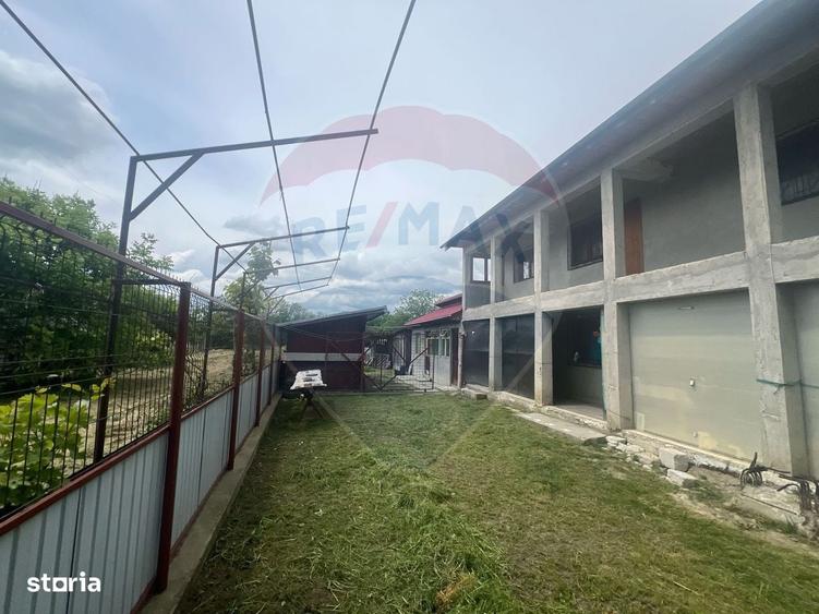 Casa 4 camere Bogza - 15