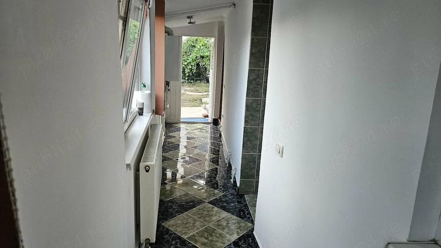Casă cu 3 camere cu Teren 600 Mp în Central