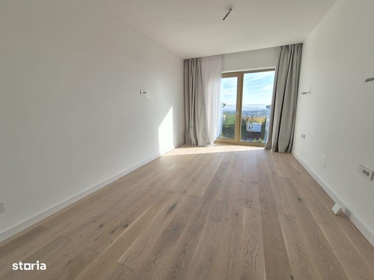 Casă cu 4 camere în Galata