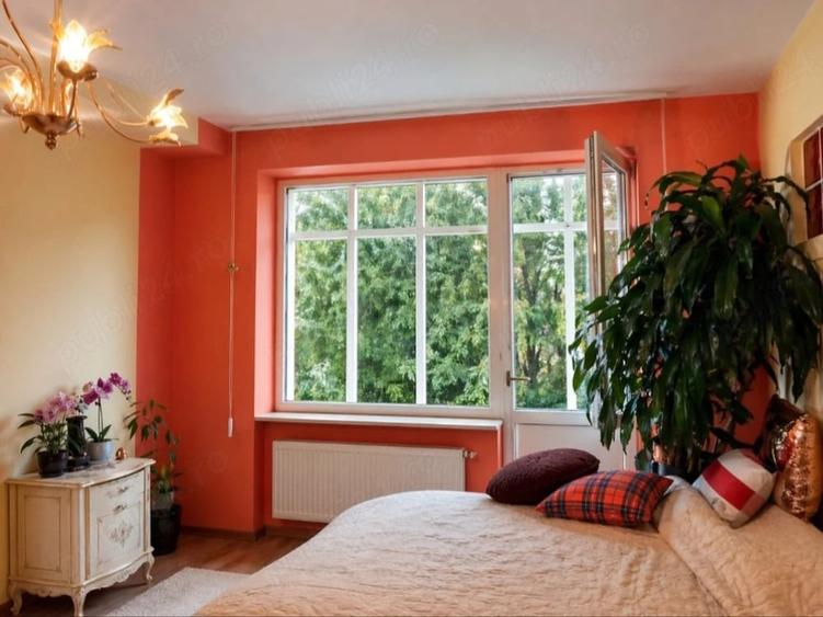Apartament cu 3 camere decomandat în Sud
