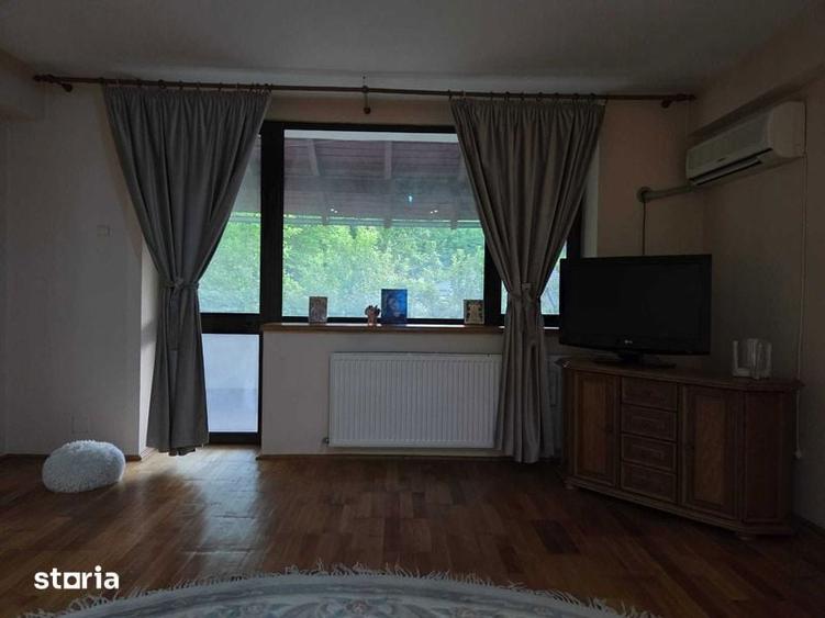Casă cu 3 camere cu Teren 200 Mp în Central