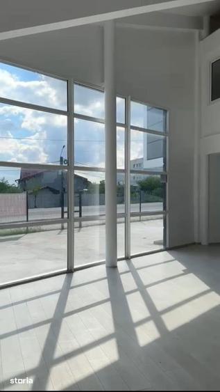 Spațiu comercial, de 910 mp, în Afumați