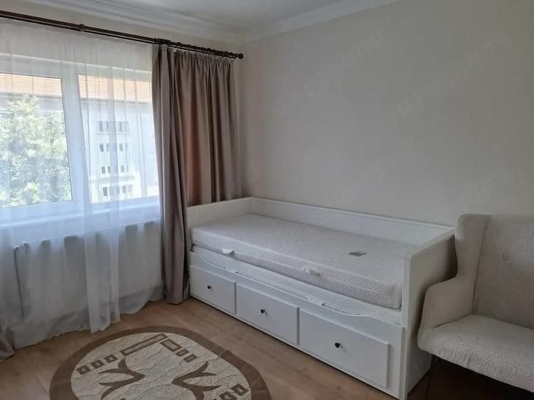 Apartament cu 3 camere decomandat în Favorit