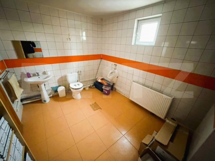 Spațiu comercial, de 215 mp, în Central