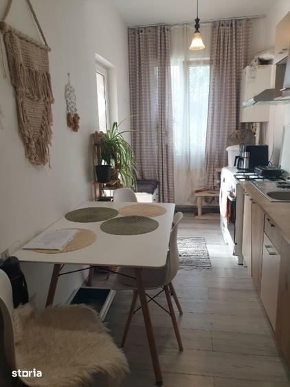 Apartament cu 2 camere decomandat în Rediu