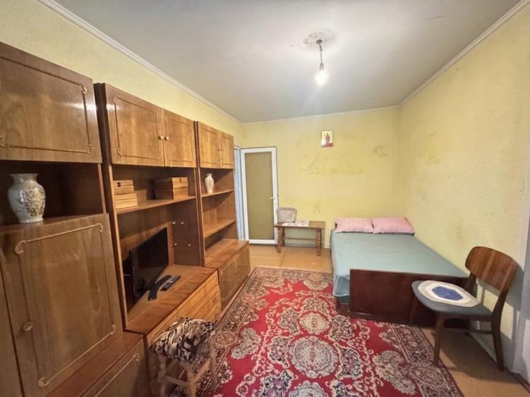 Apartament cu 2 camere semidecomandat în Km 4