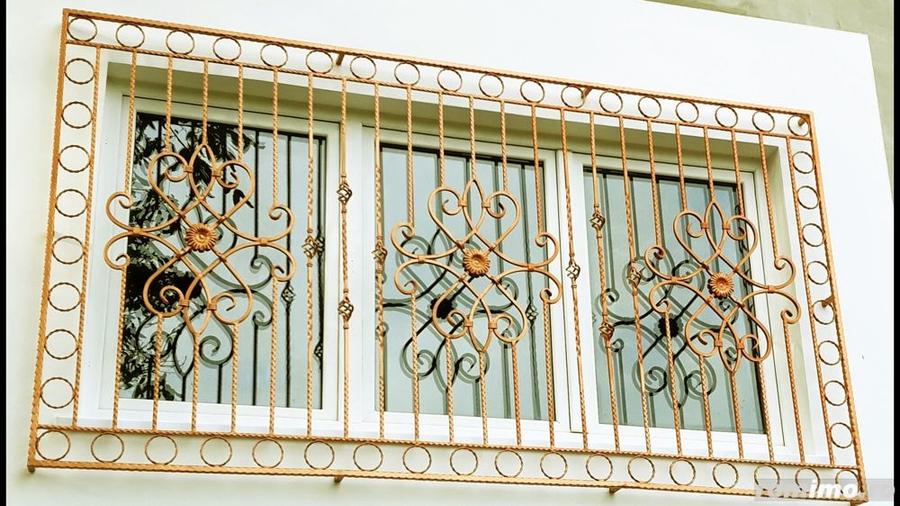Casă cu 24 camere cu Teren 4300 Mp în Central
