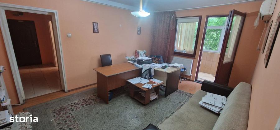 Apartament cu 3 camere în Gara