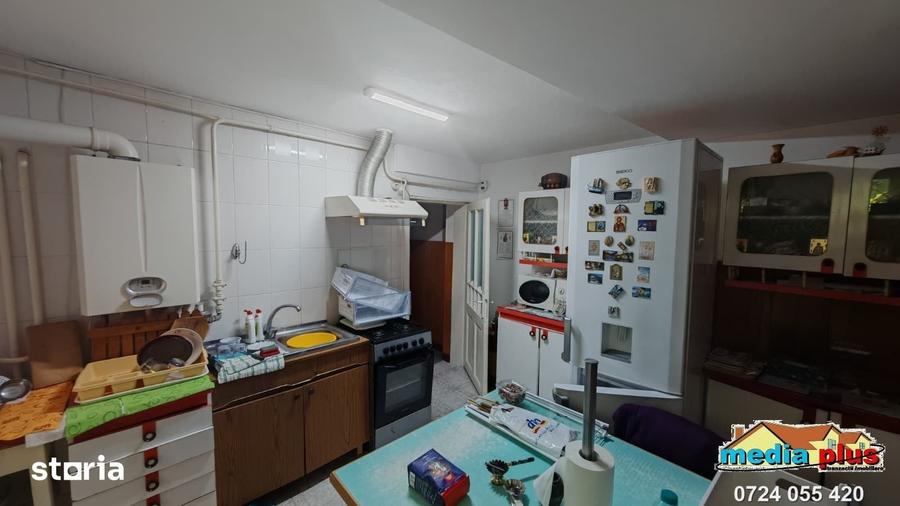 Casă cu 4 camere cu Teren 565 Mp în Central
