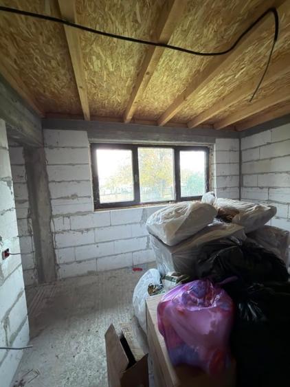 Casă individuală cu 3 camere cu Teren 3181 Mp în Luica
