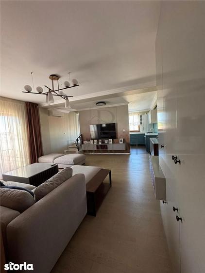 Apartament cu 4 camere decomandat, mobilat în Giroc