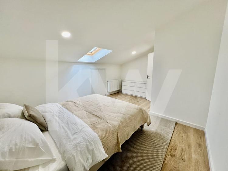 Apartament cu 4 camere decomandat în Cristian