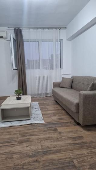 INCHIRIEZ apartament 2 camere ULTRACENTRAL - 8