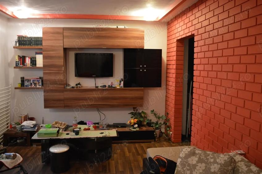 Apartament cu 2 camere semidecomandat în Colentina