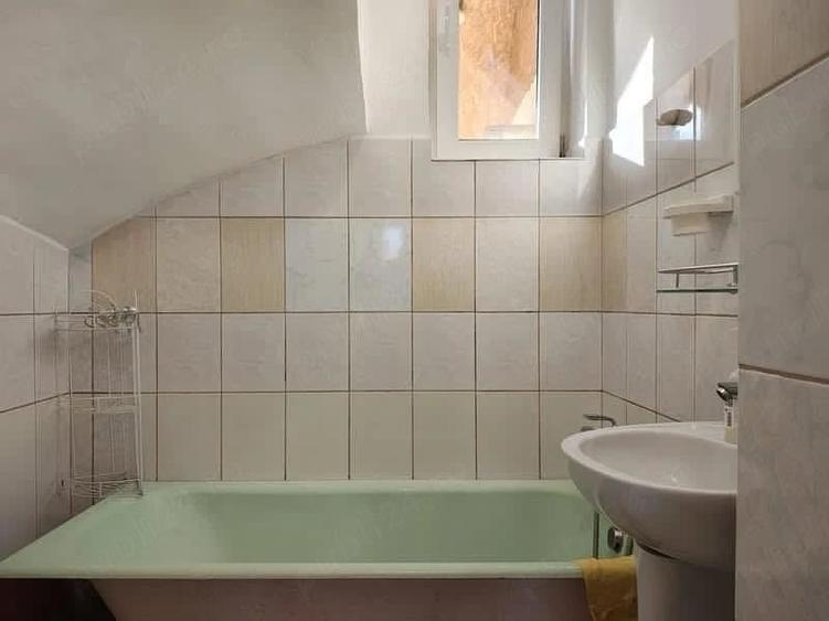 Casă cu 2 camere cu Teren 360 Mp în Central
