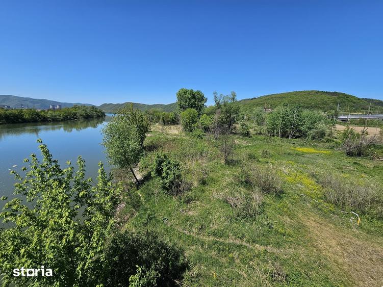 Teren de 12766 mp, în Șoimuș