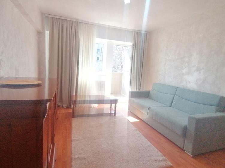 Apartament cu 2 camere decomandat în Tomis II