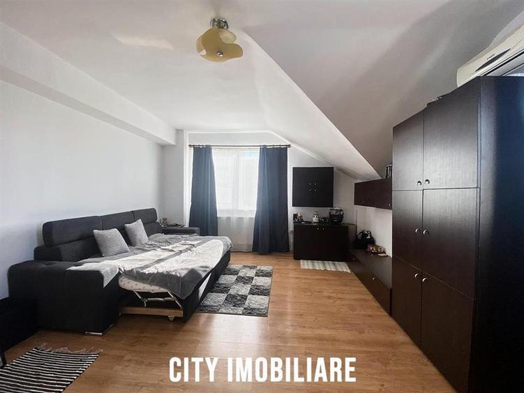 Apartament cu 2 camere decomandat, mobilat în Calea Turzii
