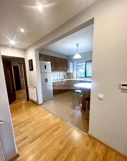Apartament cu 3 camere decomandat, mobilat în Europa