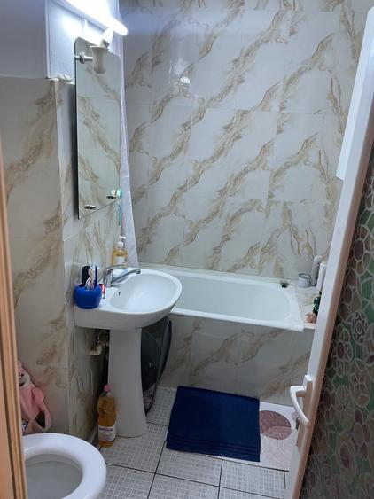 Apartament cu 2 camere decomandat în Livada de Bihor